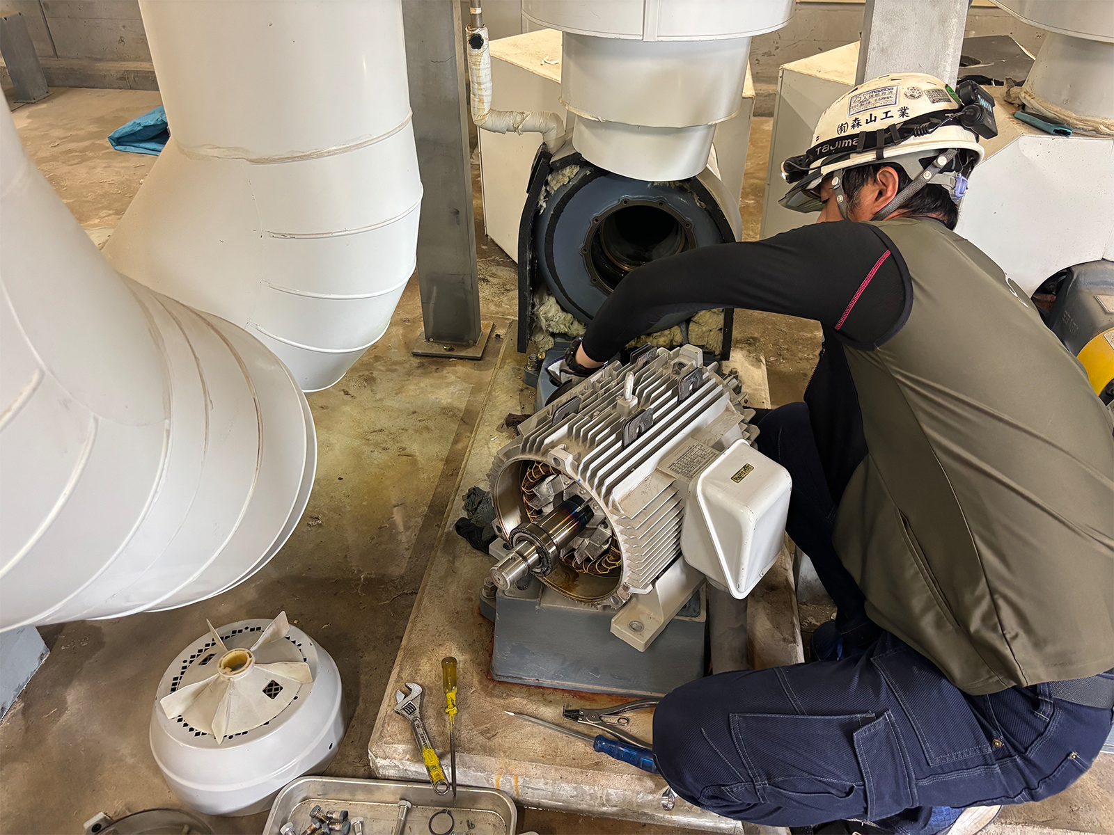 ポンプ全分解整備（冷水、冷却水、蓄熱ポンプ）事の施工事例